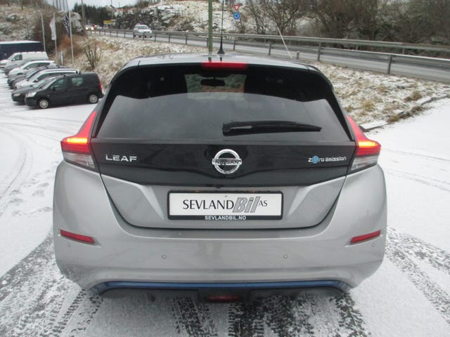SJNFAAZE1U0006008 2018 NISSAN LEAF-5