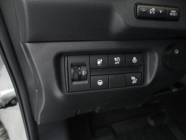 2018 NISSAN LEAF - 12