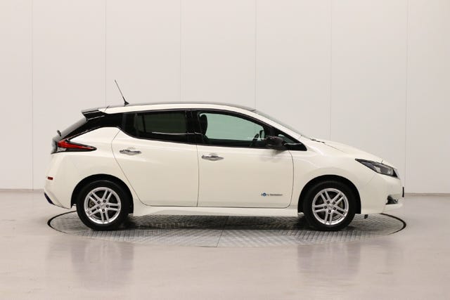 SJNFAAZE1U0037198 2018 NISSAN LEAF-5