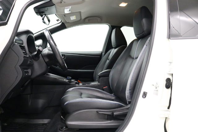 2018 NISSAN LEAF - 12