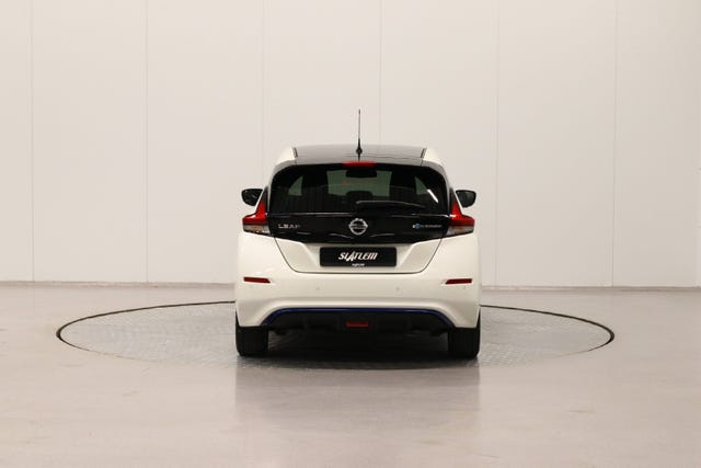 2018 NISSAN LEAF - 8