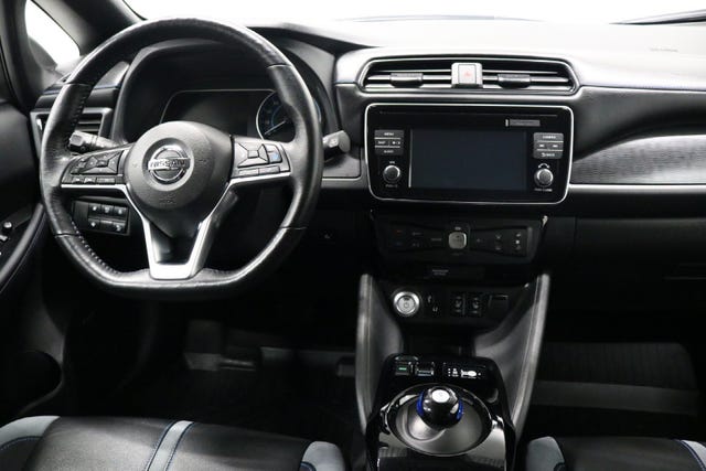 2018 NISSAN LEAF - 16