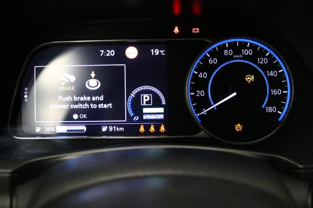 2018 NISSAN LEAF - 28