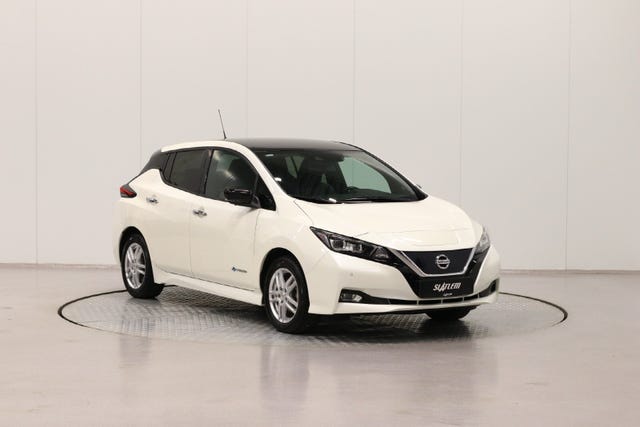 SJNFAAZE1U0037198 2018 NISSAN LEAF-4