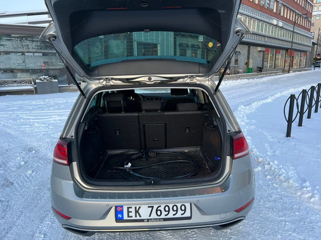 WVWZZZAUZJ8904163 2018 VOLKSWAGEN GOLF-4