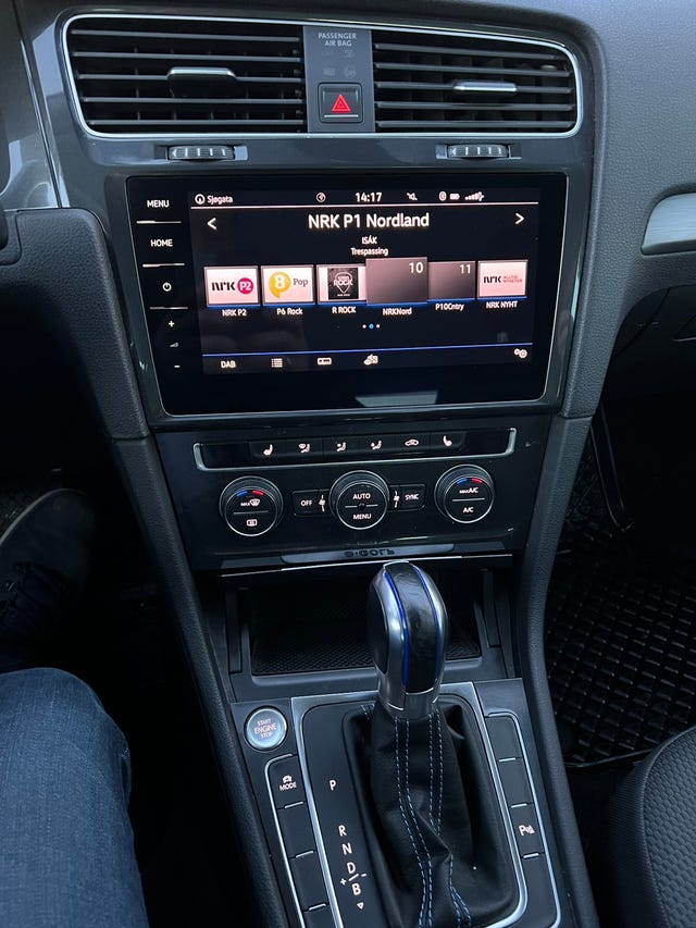 2018 VOLKSWAGEN GOLF - 12