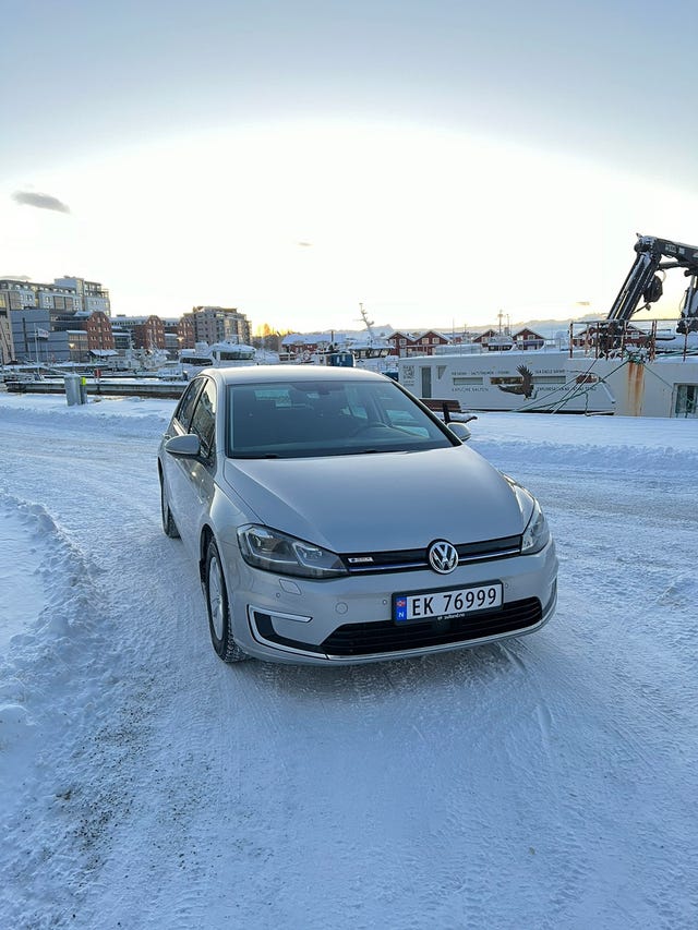 WVWZZZAUZJ8904163 2018 VOLKSWAGEN GOLF-0
