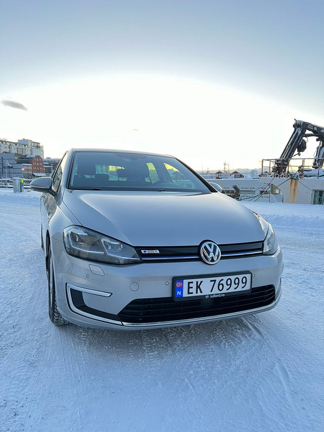 WVWZZZAUZJ8904163 2018 VOLKSWAGEN GOLF-1