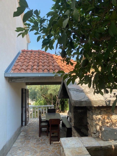 Utekjøkken med grill Galleribilde