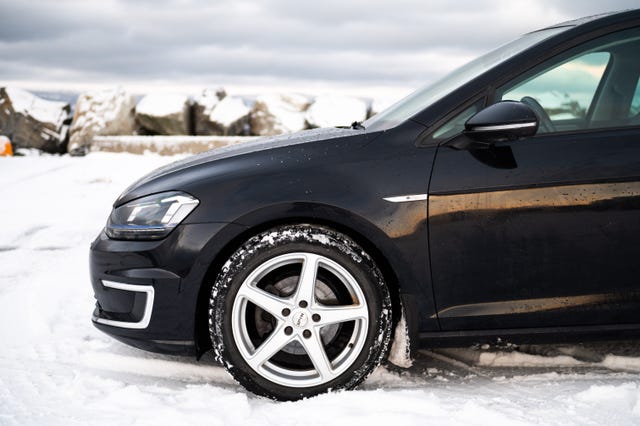 2015 VOLKSWAGEN GOLF - 9
