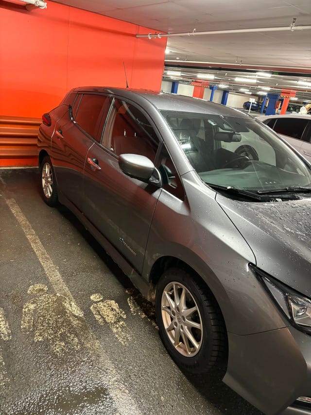 SJNFAAZE1U0019672 2018 NISSAN LEAF-3