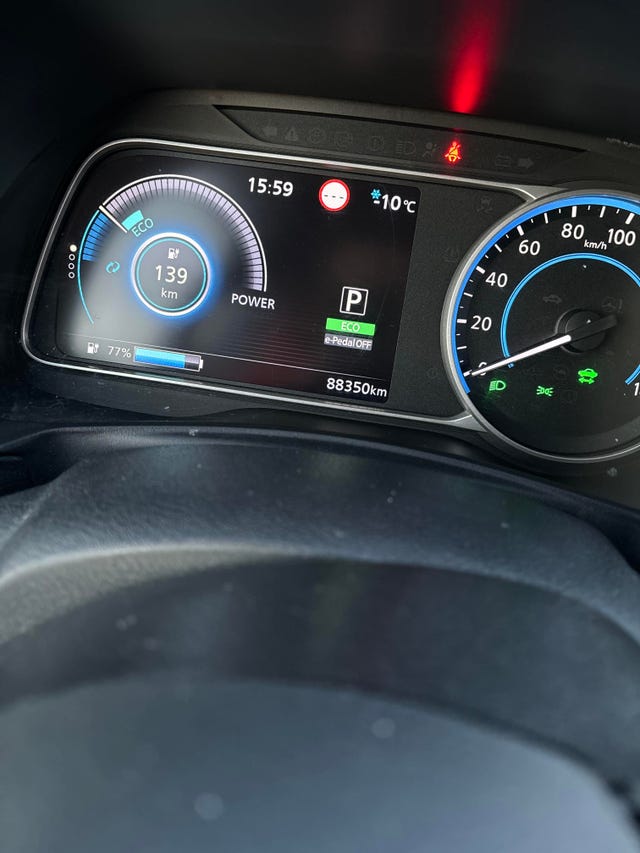 2018 NISSAN LEAF - 10