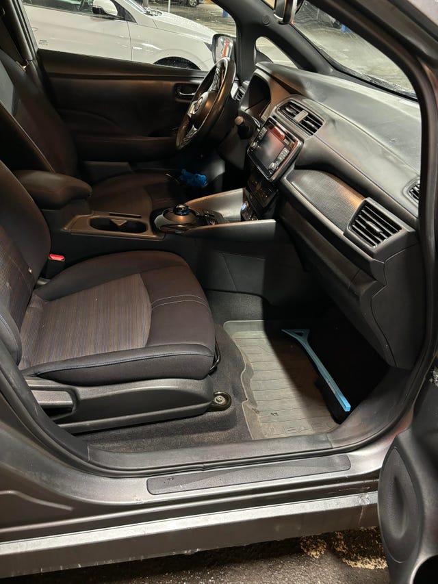 2018 NISSAN LEAF - 11