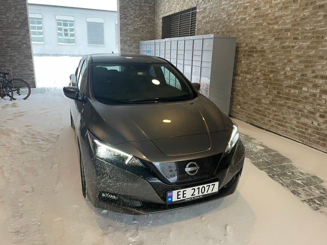 2022 NISSAN LEAF - 10