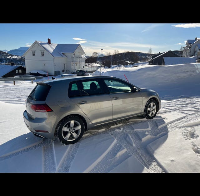 WVWZZZAUZJ8901834 2018 VOLKSWAGEN GOLF-3
