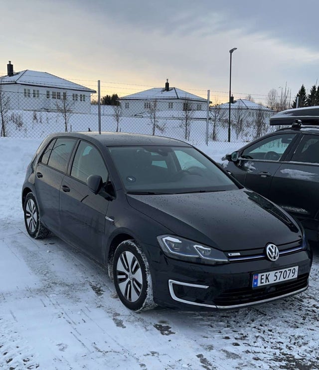 WVWZZZAUZJ8902197 2018 VOLKSWAGEN GOLF-0