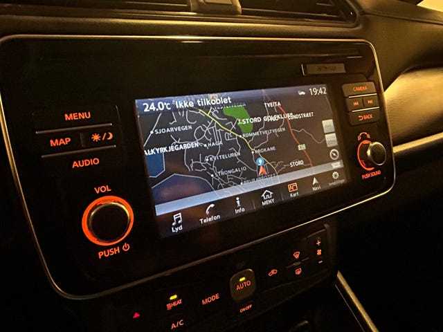 2018 NISSAN LEAF - 9