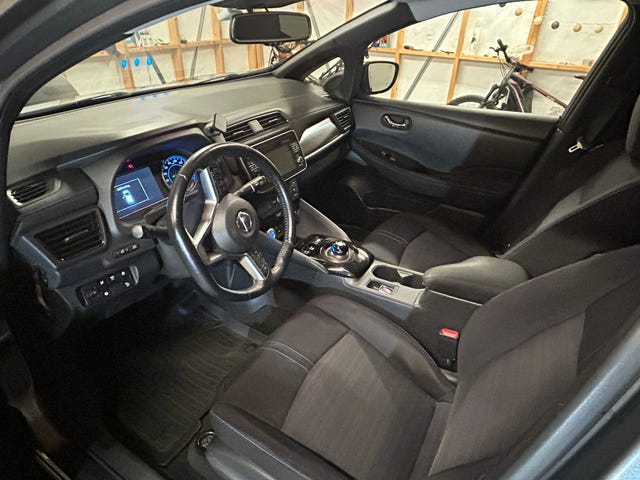 2018 NISSAN LEAF - 18