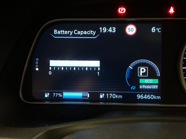 2018 NISSAN LEAF - 10