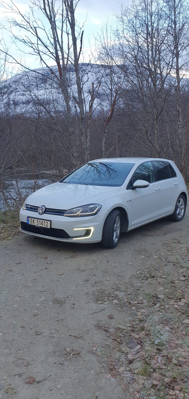 WVWZZZAUZJ8900445 2018 VOLKSWAGEN GOLF-0