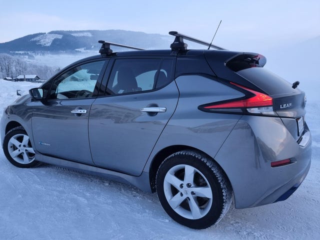 2019 NISSAN LEAF - 10