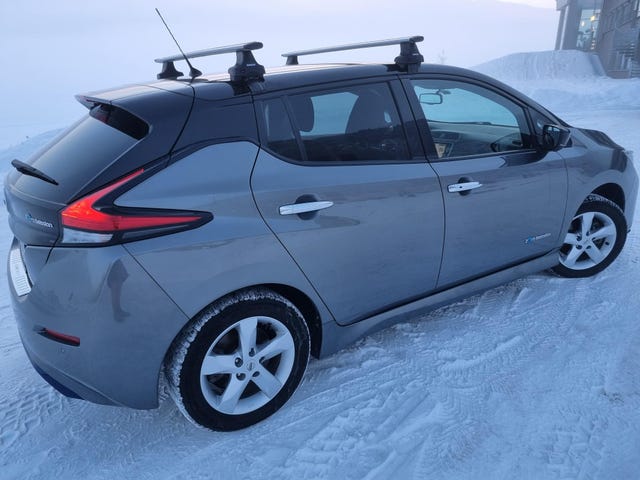2019 NISSAN LEAF - 17