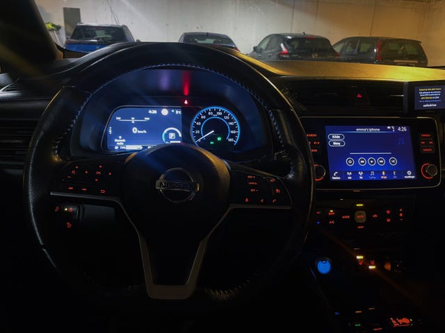 2020 NISSAN LEAF - 8