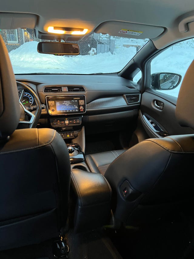 2019 NISSAN LEAF - 19