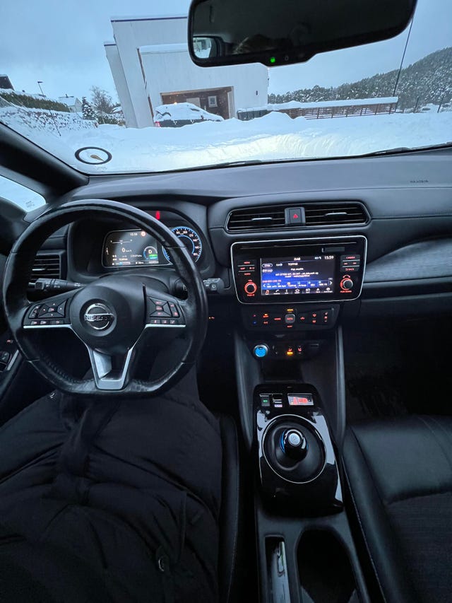 2019 NISSAN LEAF - 13