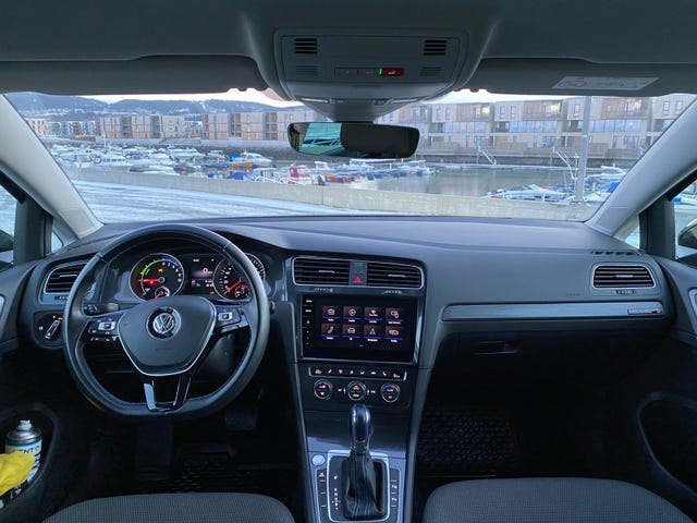 2018 VOLKSWAGEN GOLF - 16