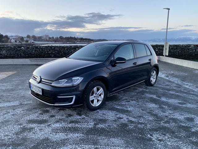 WVWZZZAUZJW905466 2018 VOLKSWAGEN GOLF-2