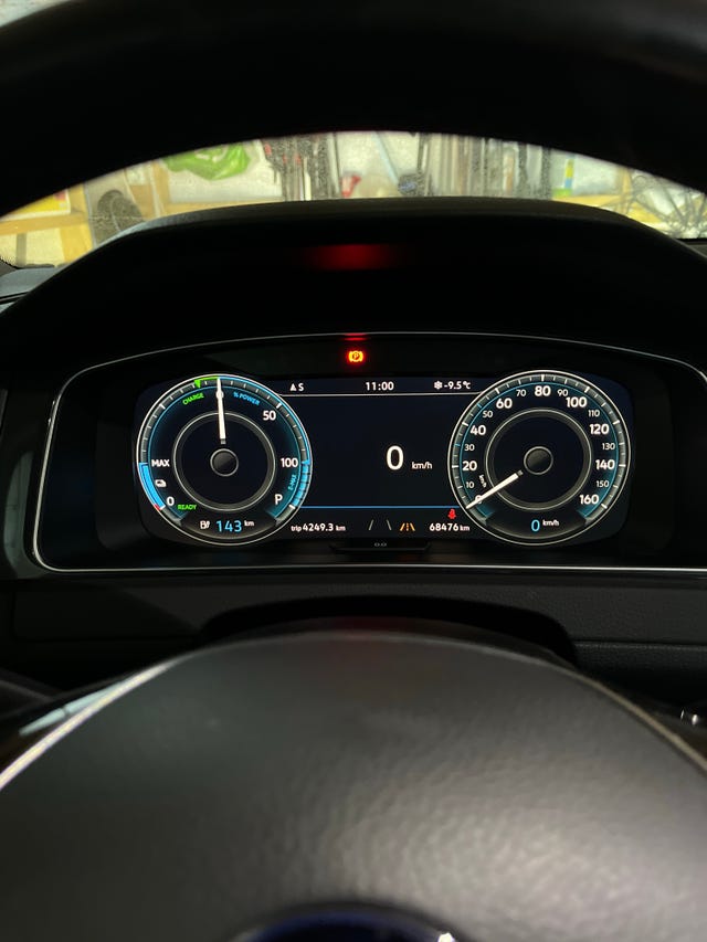WVWZZZAUZJ8902197 2018 VOLKSWAGEN GOLF-1