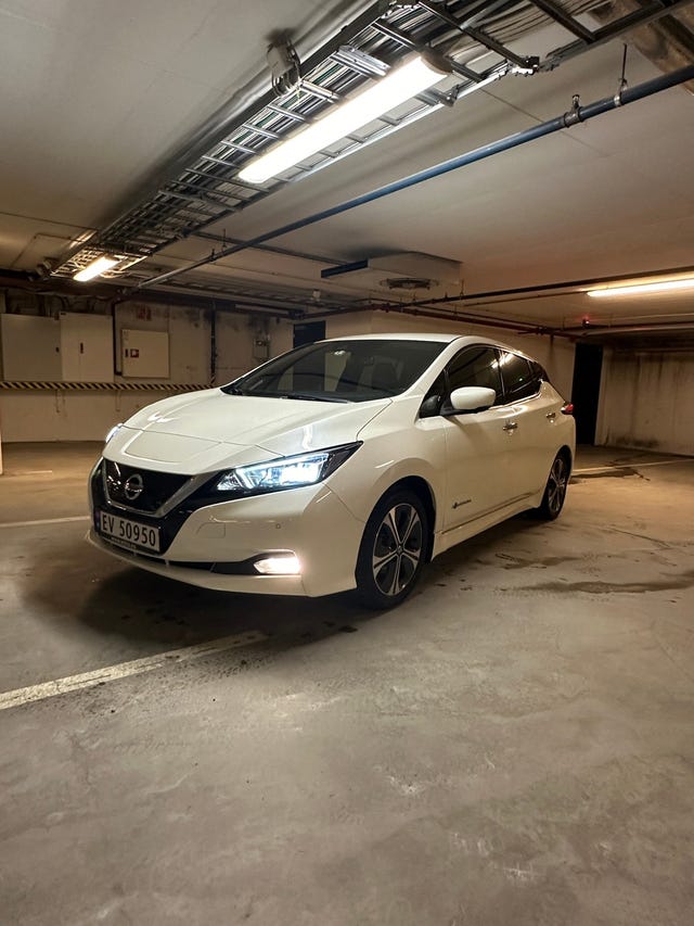 2019 NISSAN LEAF - 42