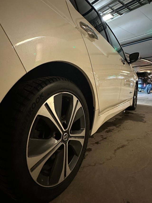 2019 NISSAN LEAF - 17