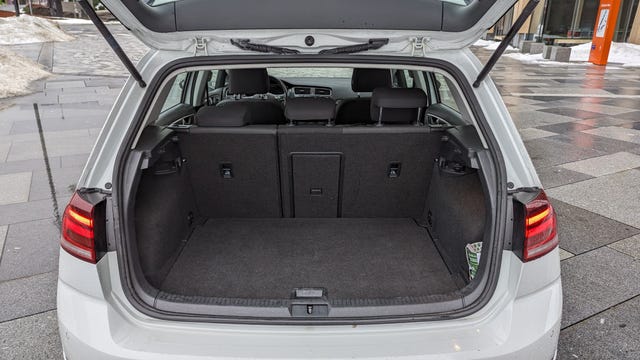 2018 VOLKSWAGEN GOLF - 9