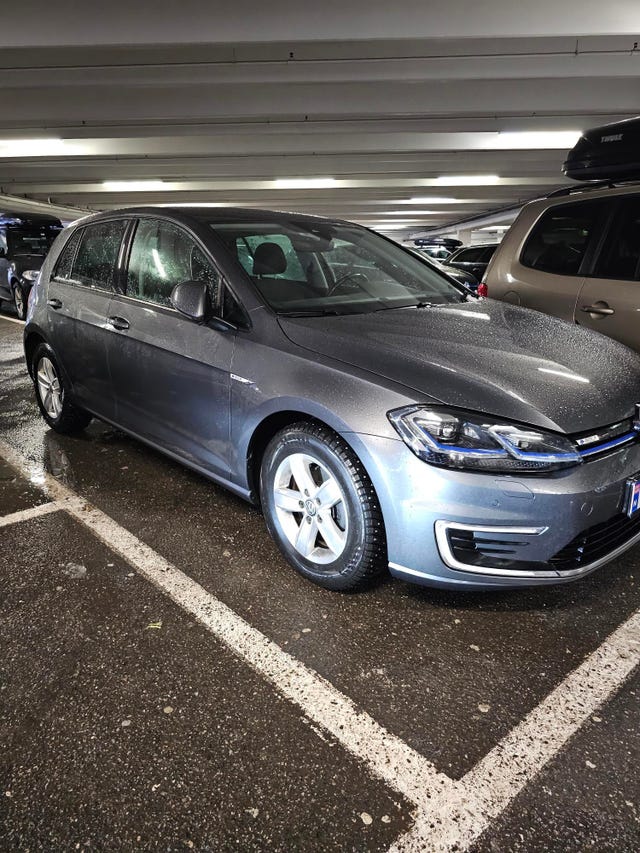 WVWZZZAUZKW916574 2019 VOLKSWAGEN GOLF-3