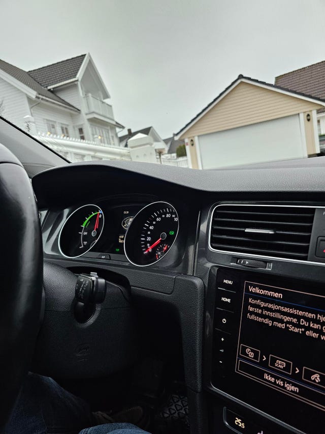 2019 VOLKSWAGEN GOLF - 17