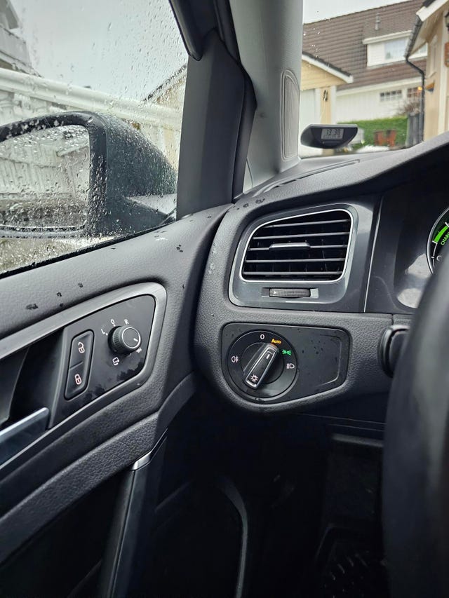 2019 VOLKSWAGEN GOLF - 11