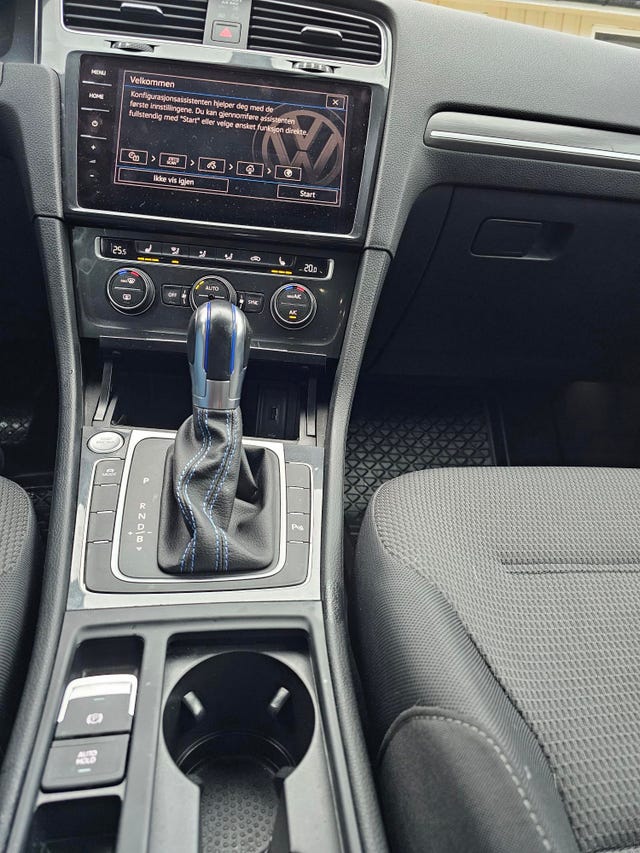 2019 VOLKSWAGEN GOLF - 13