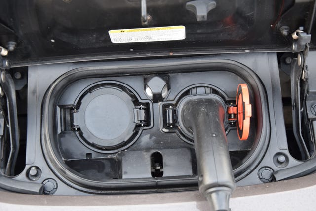 2019 NISSAN LEAF - 29