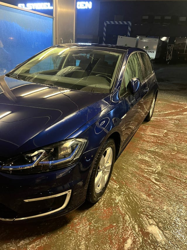 WVWZZZAUZJ8906051 2018 VOLKSWAGEN GOLF-3