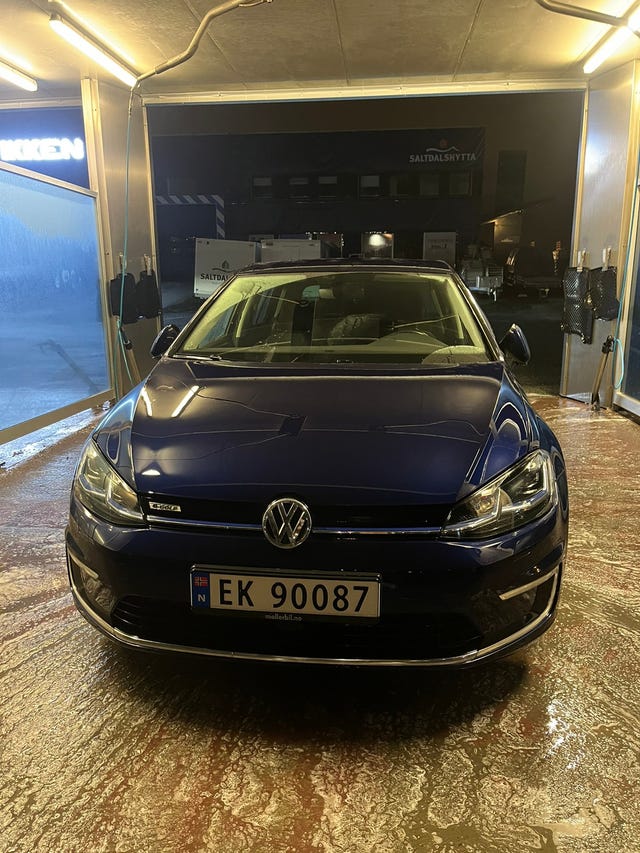 WVWZZZAUZJ8906051 2018 VOLKSWAGEN GOLF-0