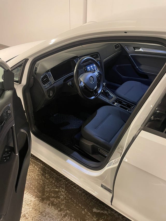 2018 VOLKSWAGEN GOLF - 8