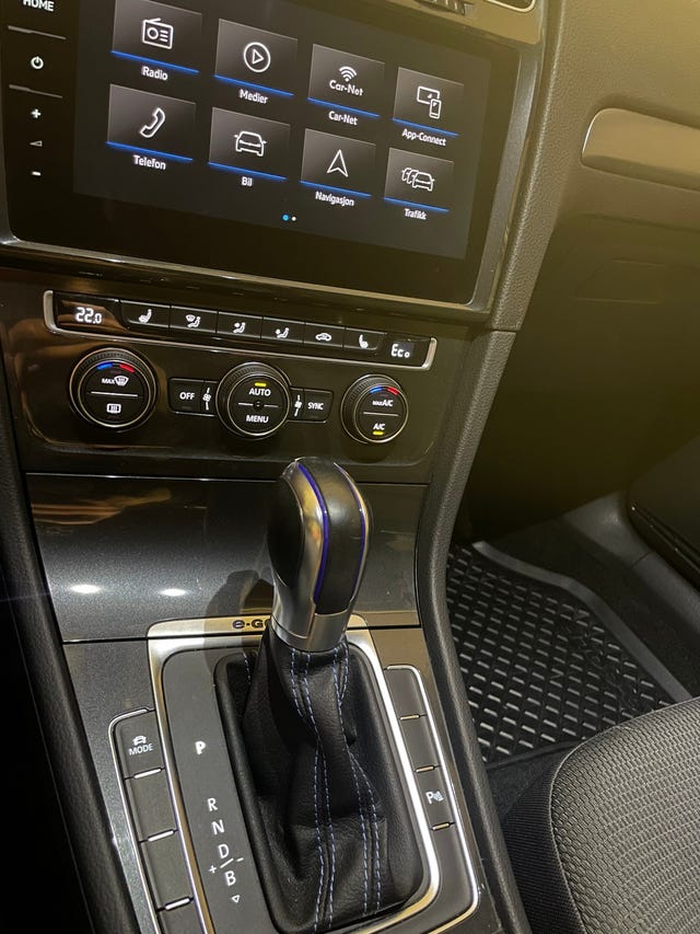 2018 VOLKSWAGEN GOLF - 15