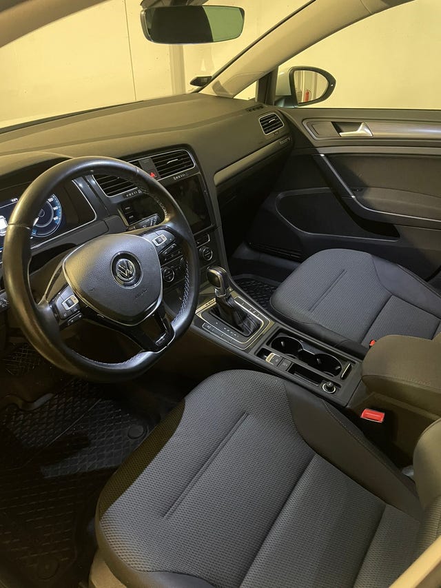 2018 VOLKSWAGEN GOLF - 11