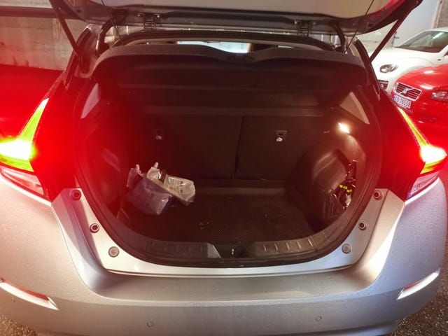 2020 NISSAN LEAF - 10