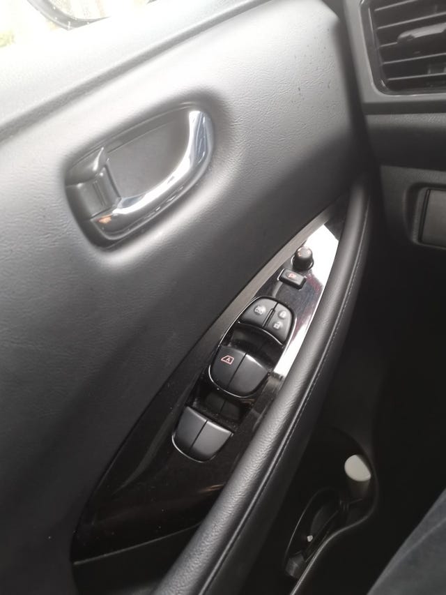 2020 NISSAN LEAF - 14