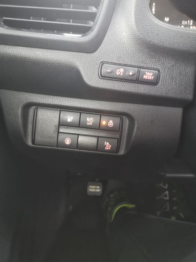 2020 NISSAN LEAF - 18