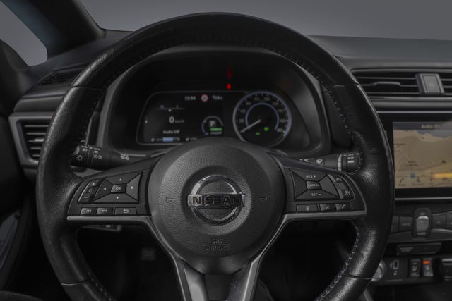 2020 NISSAN LEAF - 10
