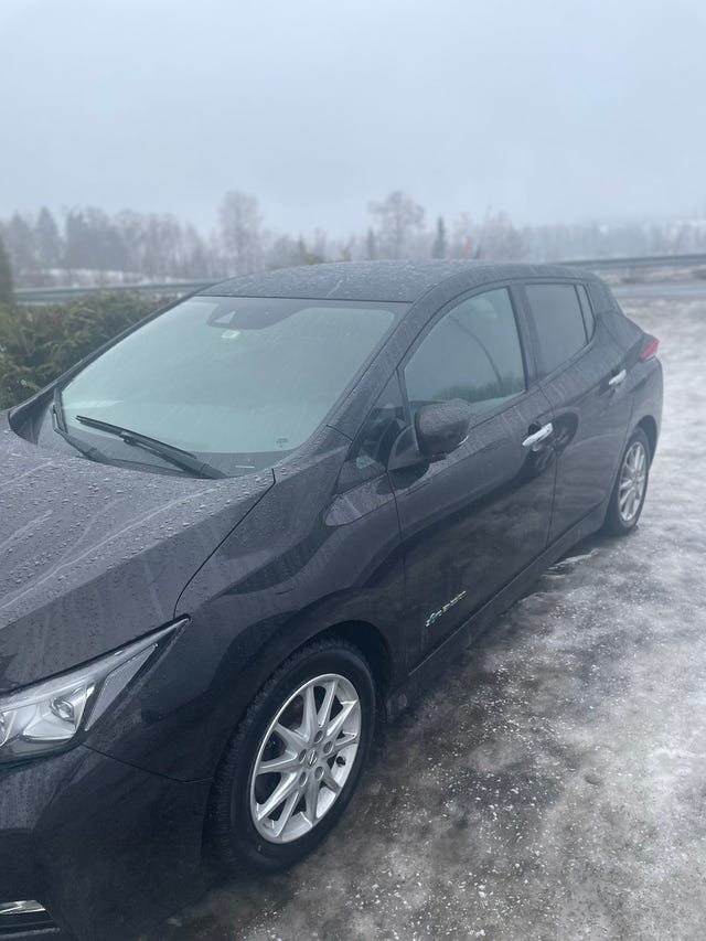 SJNFAAZE1U0008229 2018 NISSAN LEAF-4
